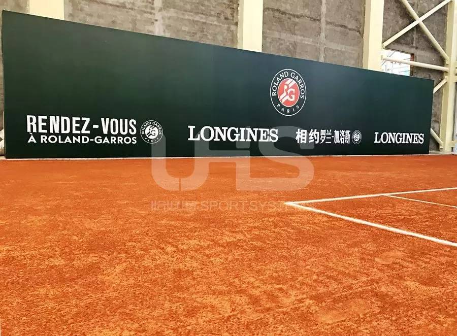 土网球场华丽面世南昌法网外卡赛J9国际集团恰好时欧洲传统红(图7) 土网球场华丽面世南昌法网外卡赛J9国际集团恰好时欧洲传统红(图7)